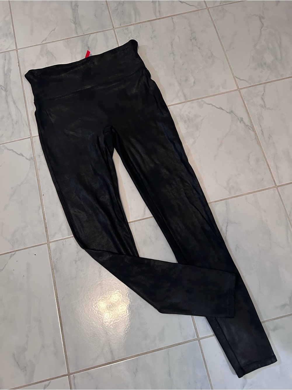 SPANX Black shimmery Leggings for Women. EUC